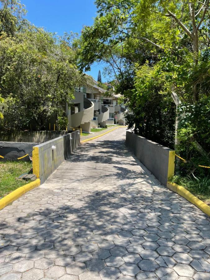 Apto Em Condominio No Centro De Bombinhas, Proximo Da Praia Luaran gambar